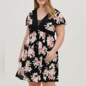 Floral Lace-Up Dress NEW Size 3 3X NWT by Torrid